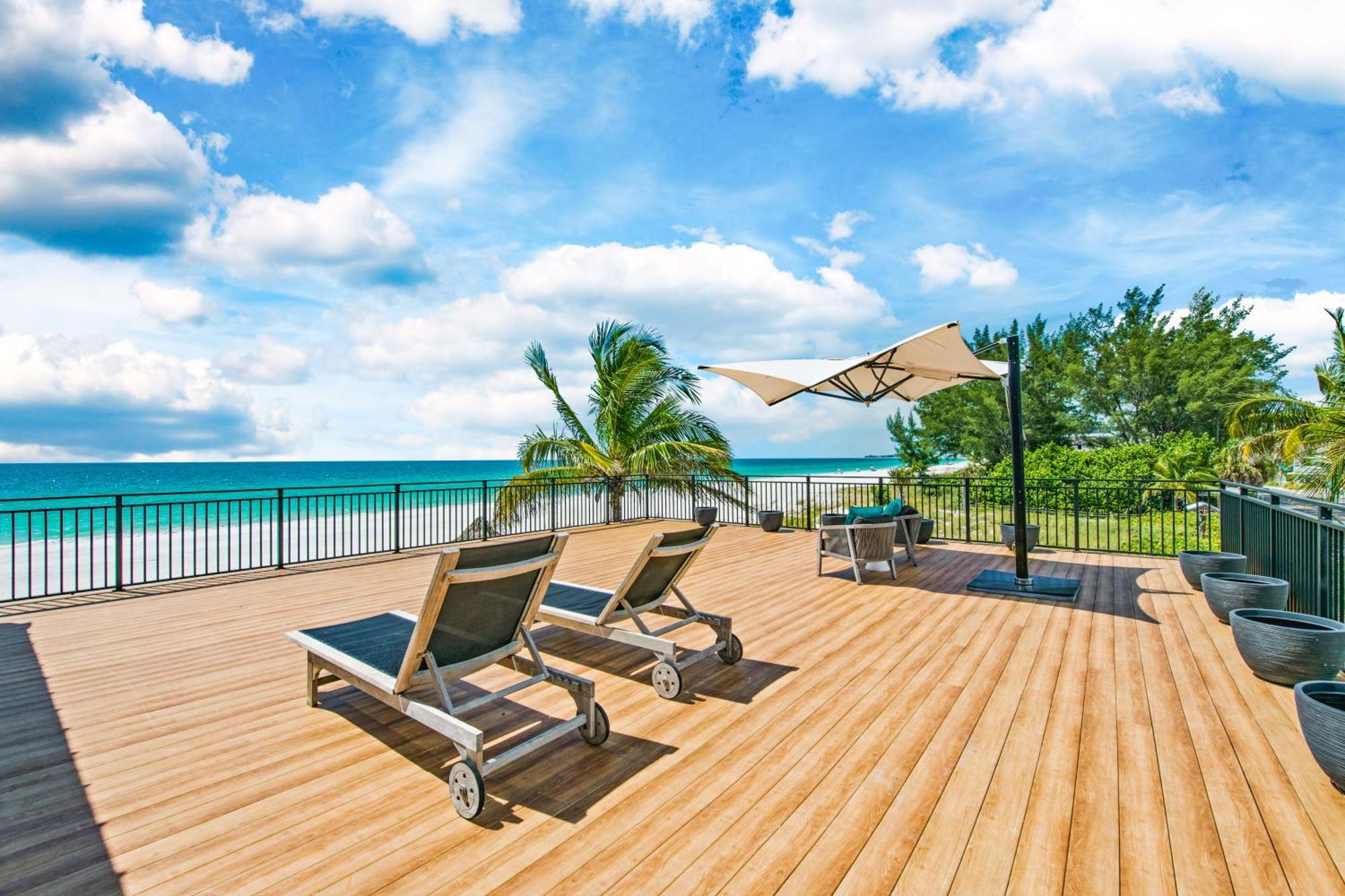 Seabreeze At Anna Maria Island Inn เบรเดนทันบีช ภายนอก รูปภาพ