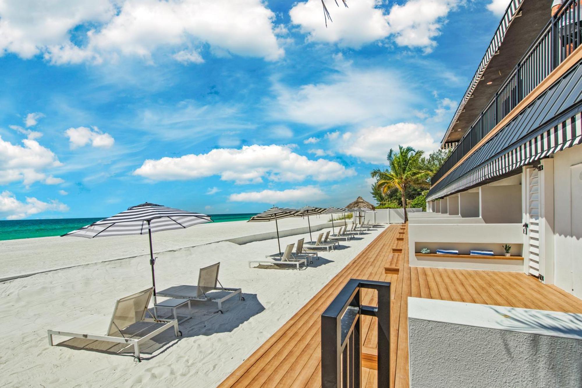 Seabreeze At Anna Maria Island Inn เบรเดนทันบีช ภายนอก รูปภาพ