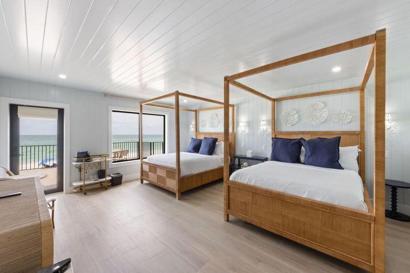 Seabreeze At Anna Maria Island Inn เบรเดนทันบีช ภายนอก รูปภาพ