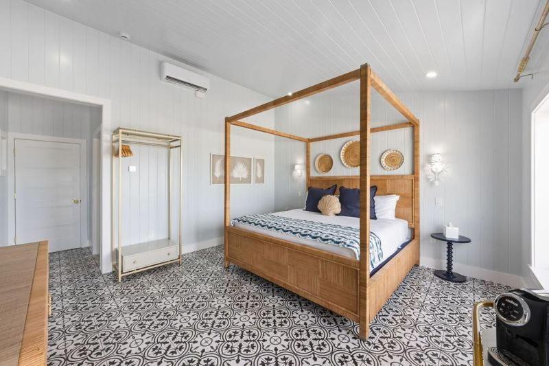 Seabreeze At Anna Maria Island Inn เบรเดนทันบีช ภายนอก รูปภาพ